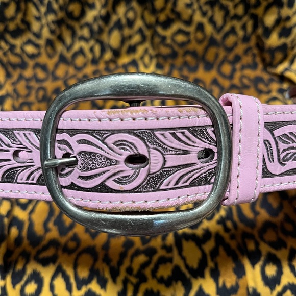 🌺CTM Leather Western Embossed Belt - Picture 2 of 5